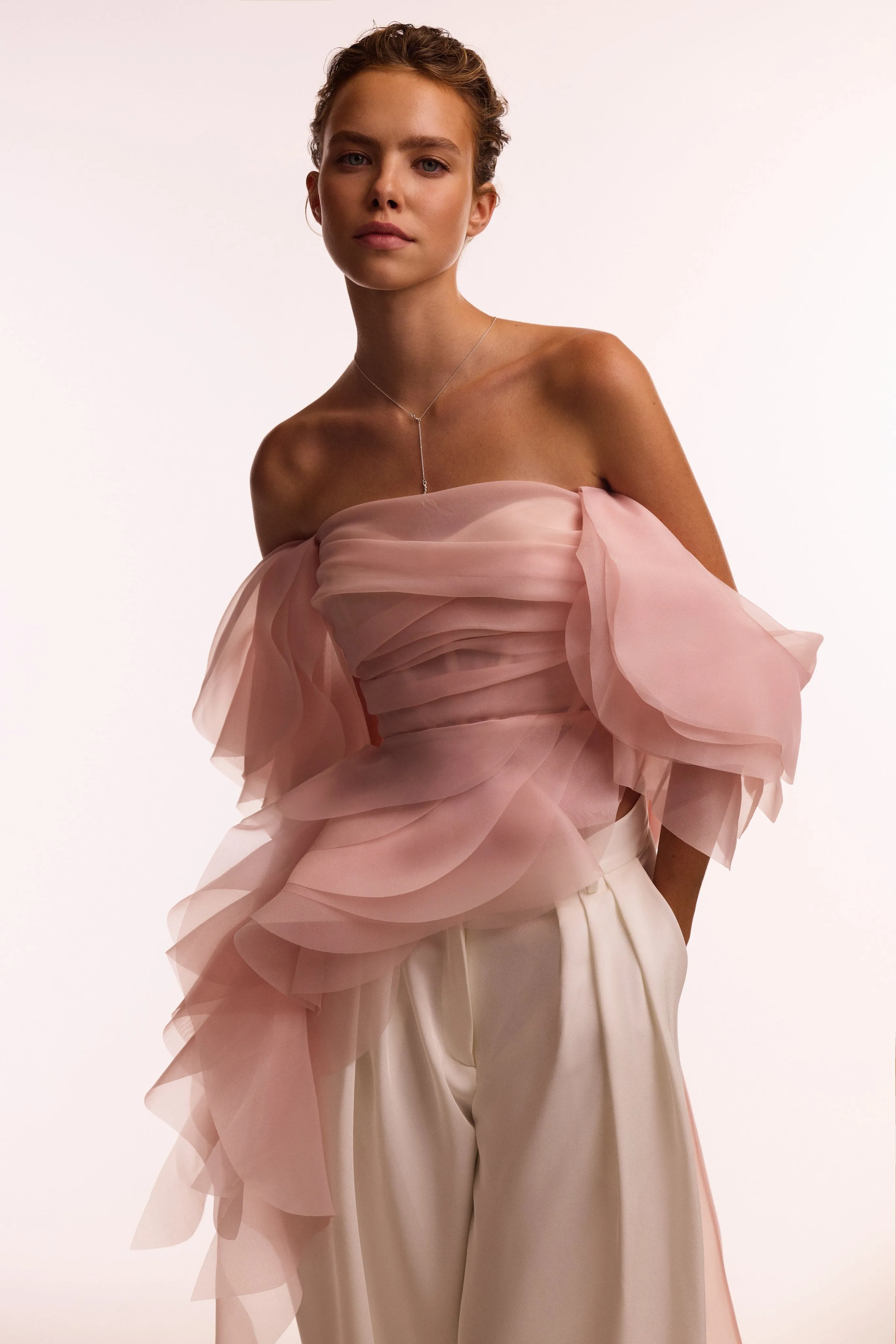 Dreamy off-shoulder blouse with meringue flounces in misty rose