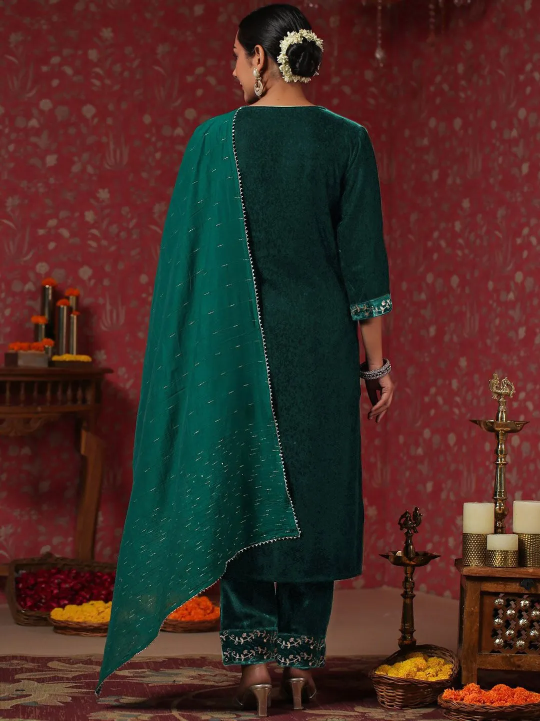 Green Velvet Zari Embroidered Kurta Set with Sheer Voile Butta Dupatta