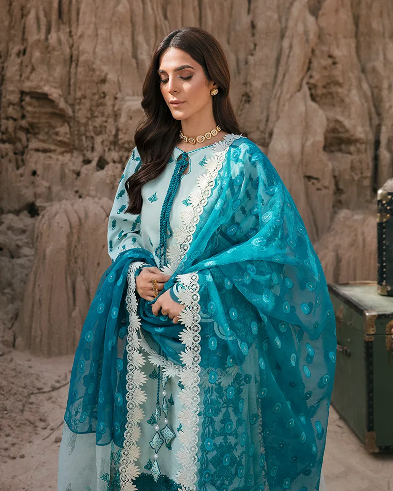 Maria Osama Khan Nasheman-05 Pariwash Premium Lawn Collection 2022