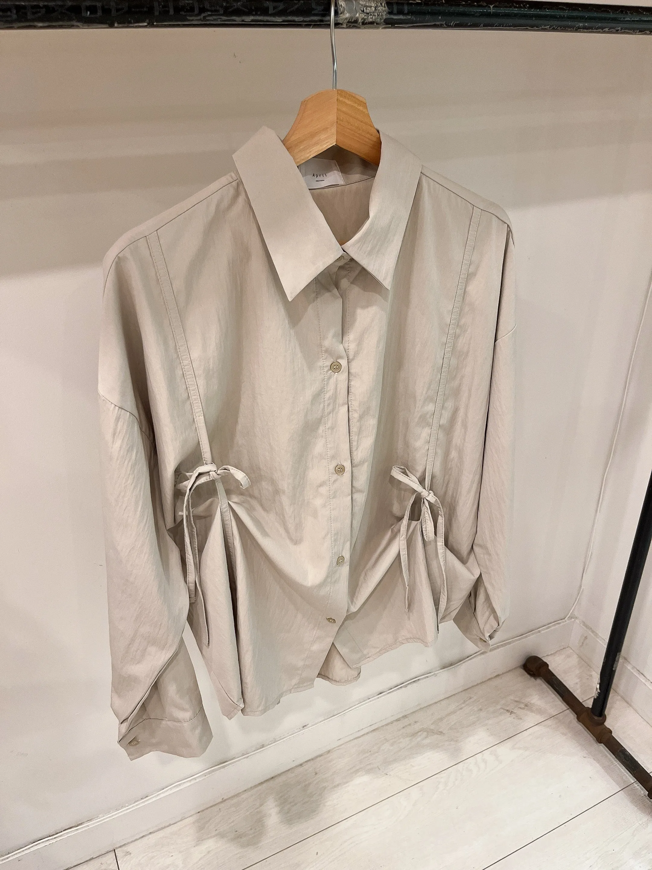 MONI Tie shirt