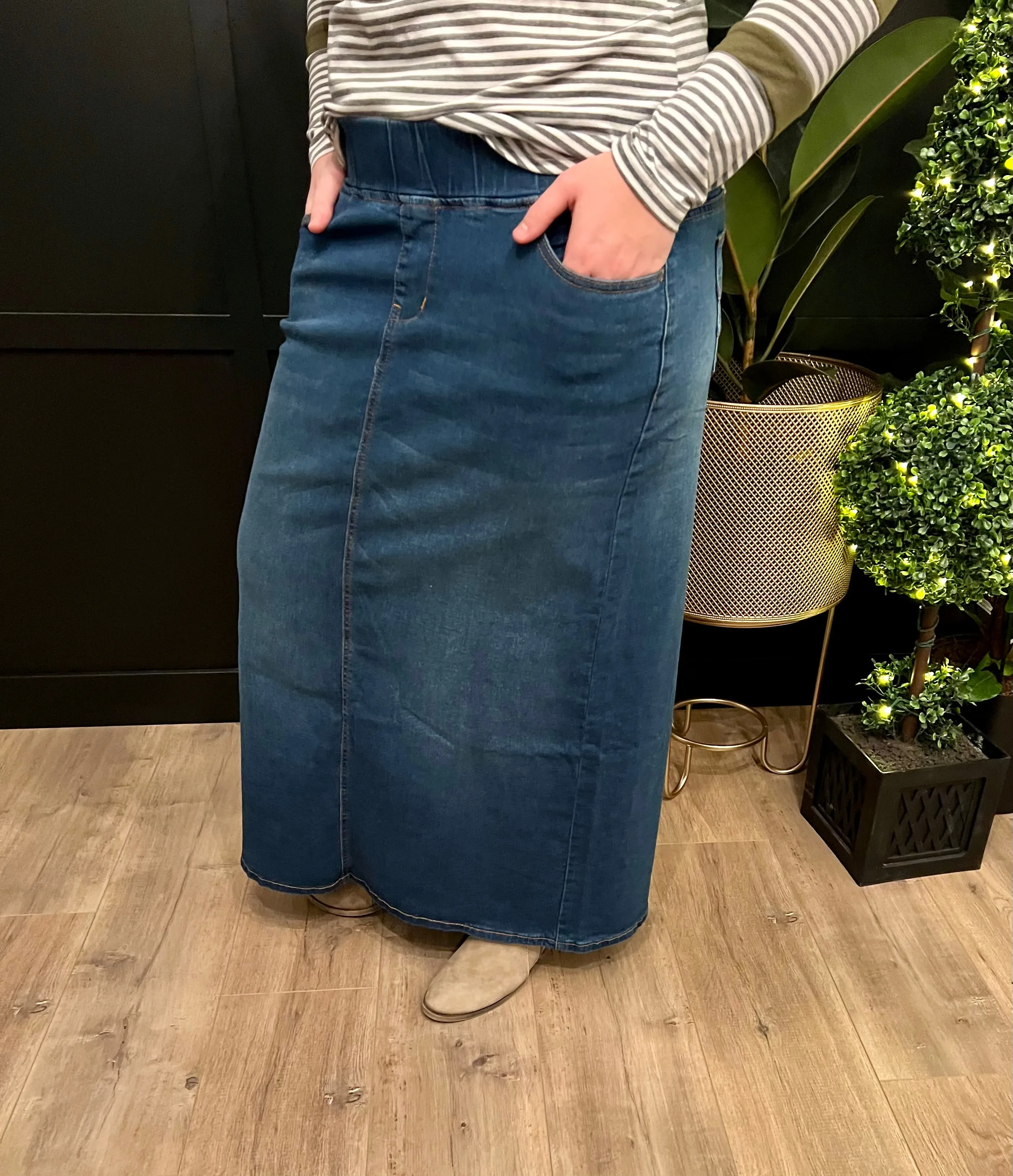 "Harper" Indigo Long Straight Denim Skirt With Elastic Waistband