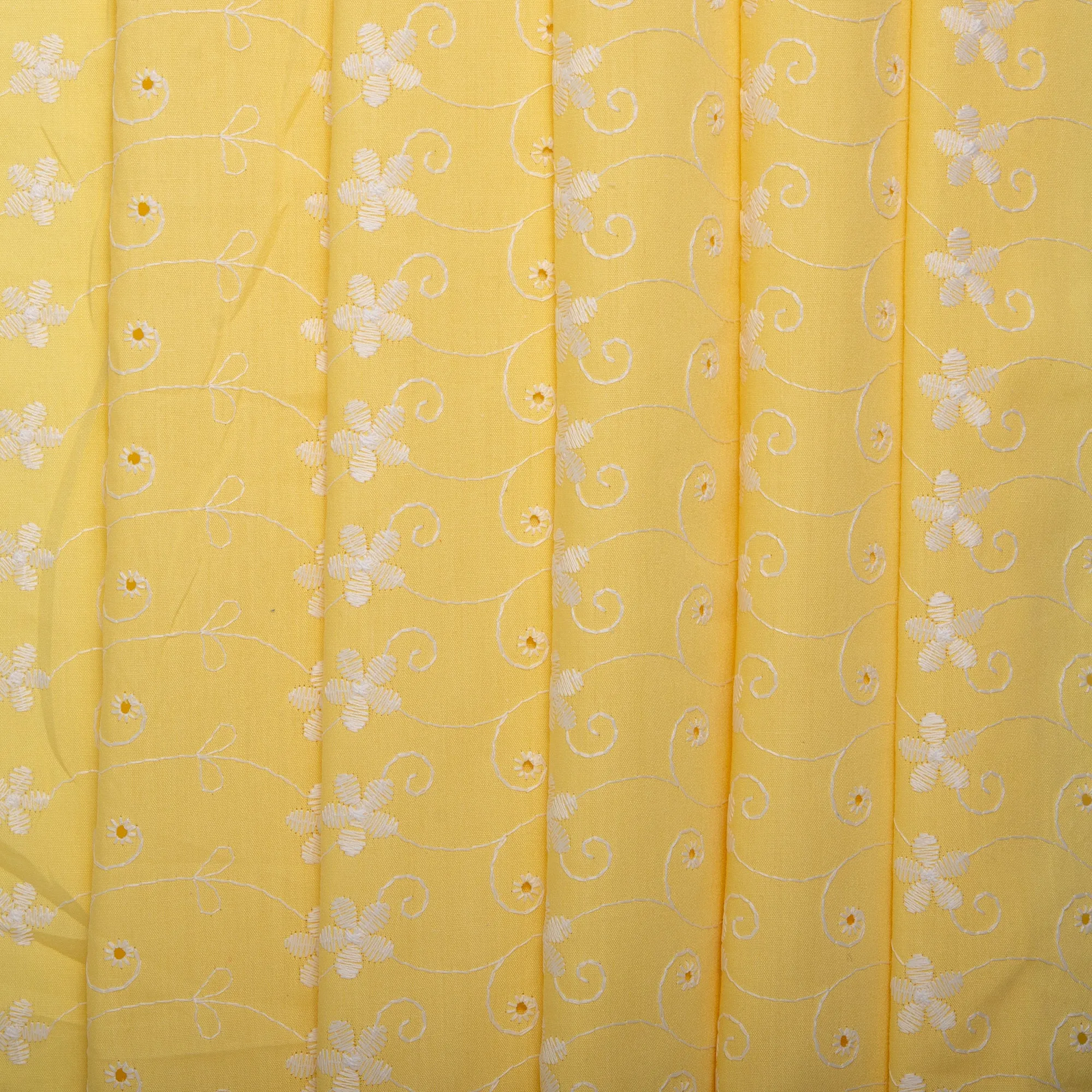 Scalloped Eyelet - Yellow